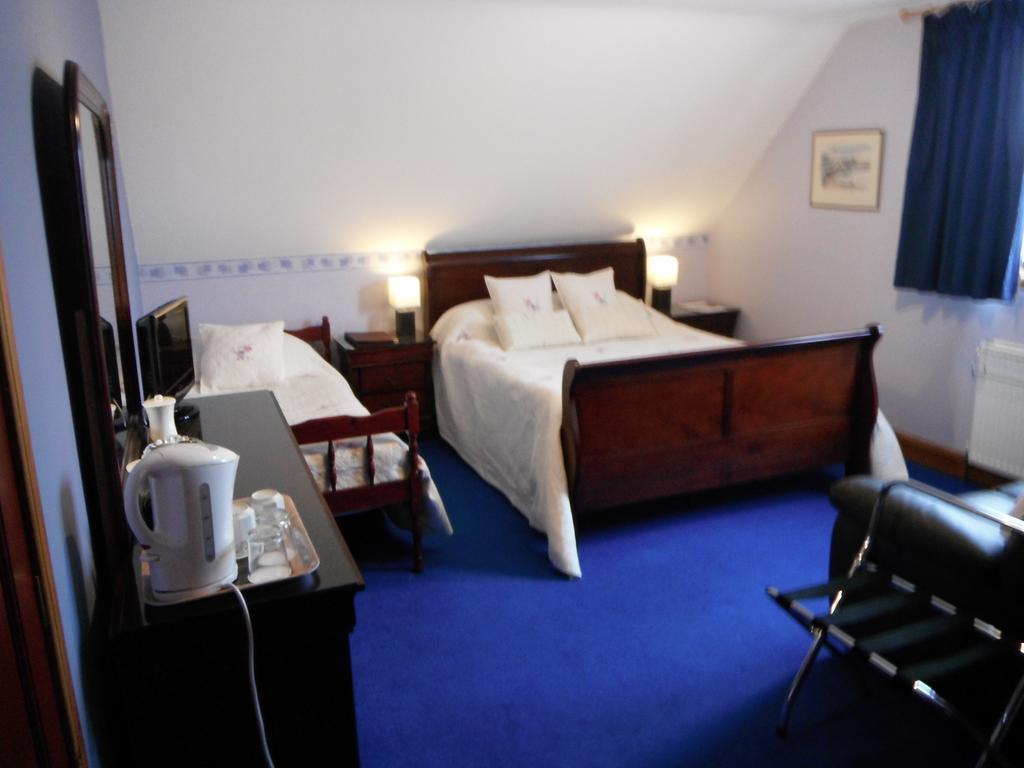 Blaven Bed And Breakfast Kirkcudbright Room photo